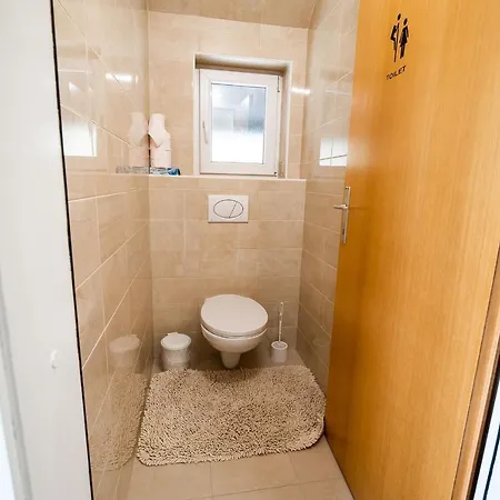 Apartman Carmen *